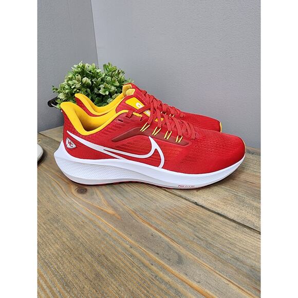 Nike Other - Nike Air Zoom Pegasus 39 Kansas City Chiefs Mens Shoes Size 8 DR2048-600